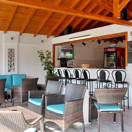 Veronica Aparthotel