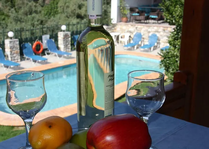 Veronica Aparthotel 3*